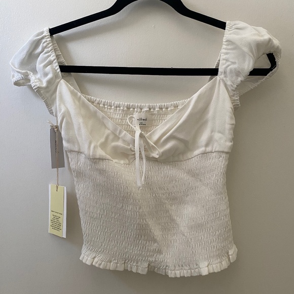 Aritzia Tops - Aritzia White Ruffle Top